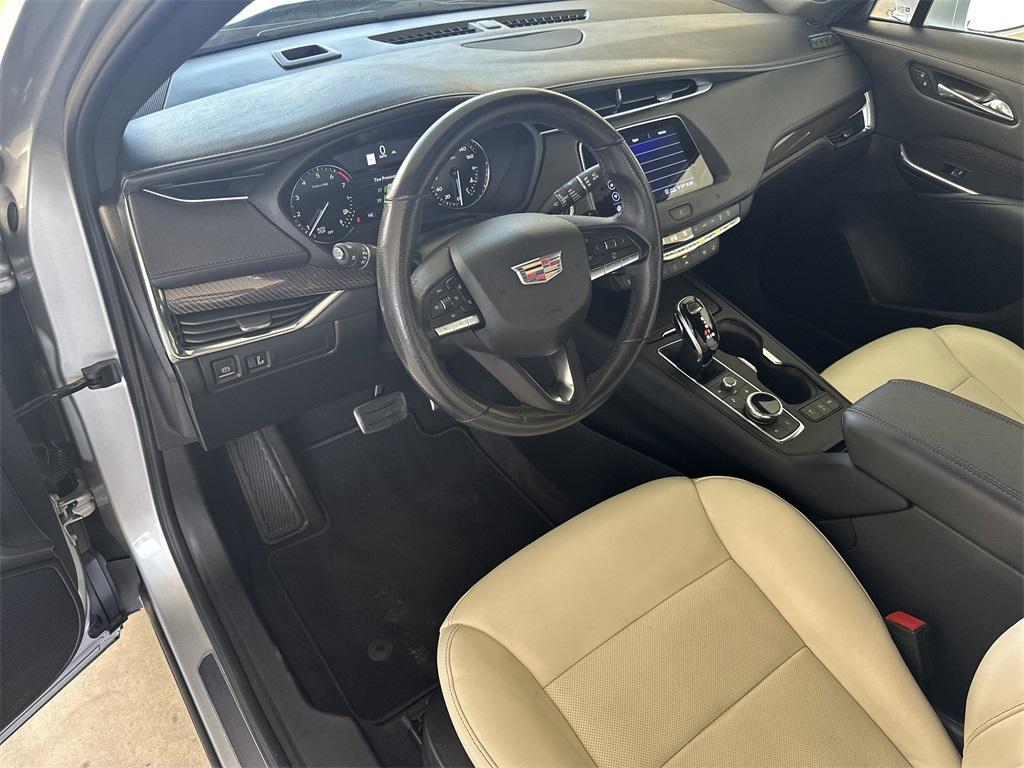 used 2020 Cadillac XT4 car, priced at $21,682