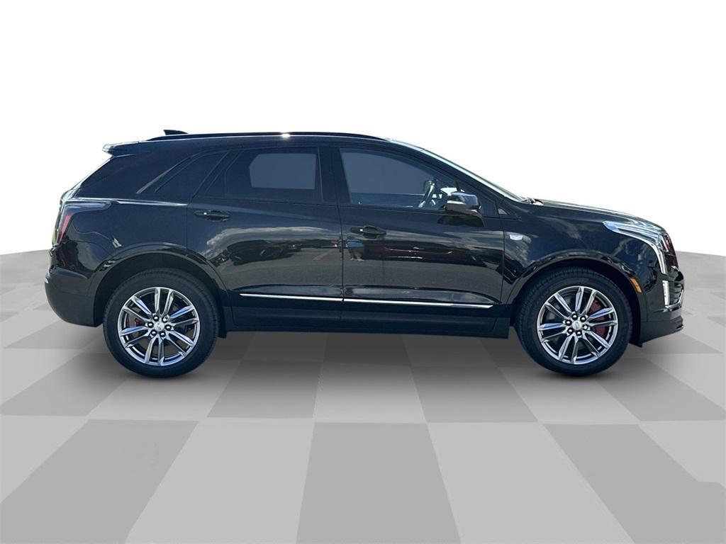 new 2025 Cadillac XT5 car, priced at $63,465