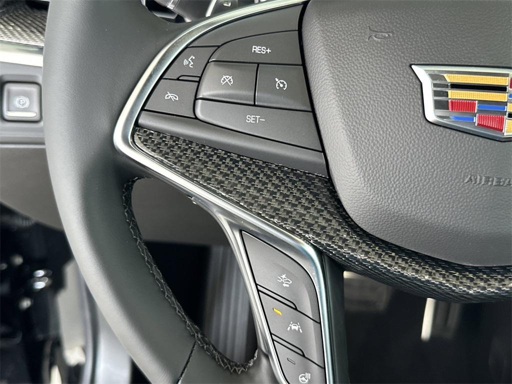 new 2025 Cadillac XT5 car, priced at $63,465