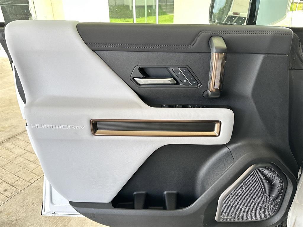 new 2025 GMC HUMMER EV Pickup car, priced at $97,500