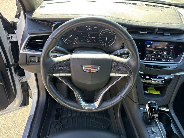 used 2024 Cadillac XT6 car, priced at $42,922