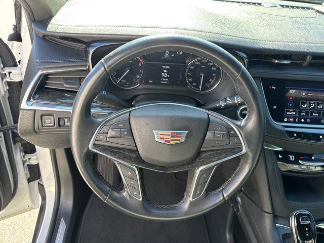 used 2021 Cadillac XT5 car, priced at $31,121