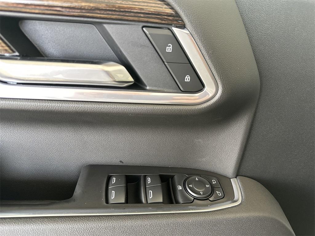 new 2025 GMC Sierra 1500 car