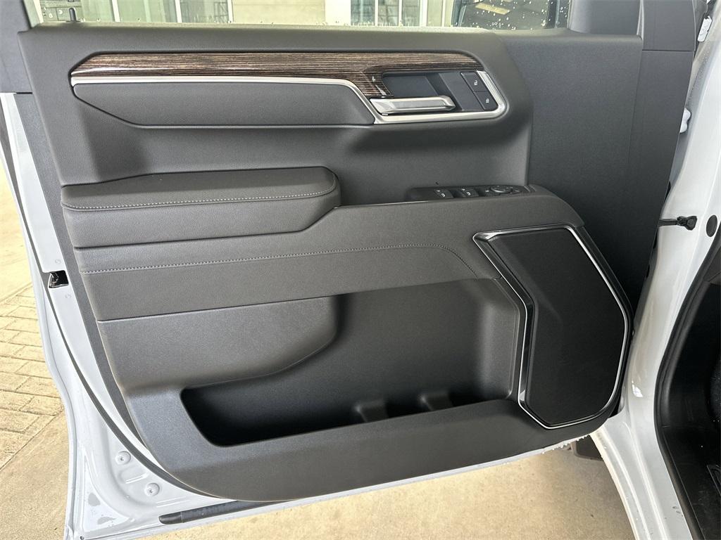 new 2025 GMC Sierra 1500 car