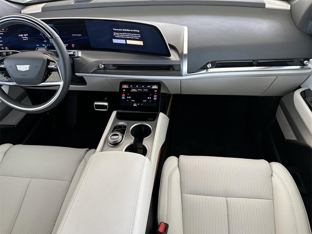 new 2026 Cadillac VISTIQ car, priced at $79,890