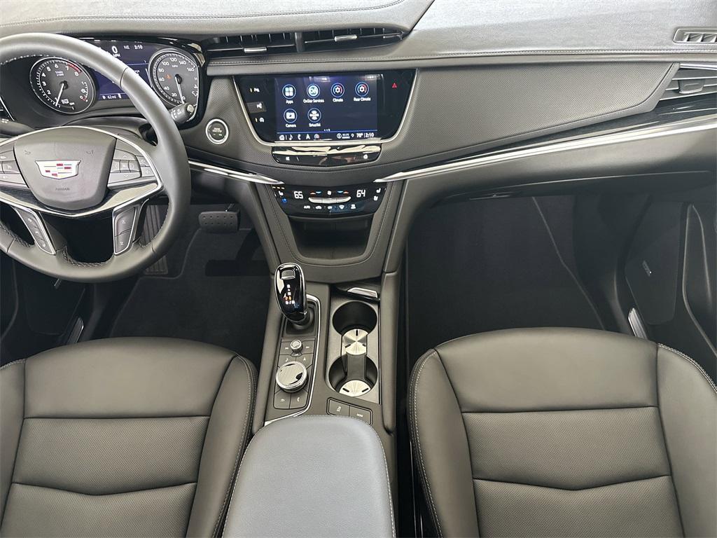 new 2026 Cadillac XT5 car, priced at $60,095