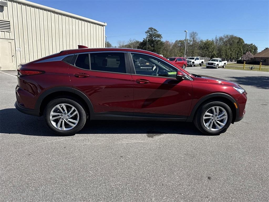 new 2025 Buick Envista car, priced at $23,990