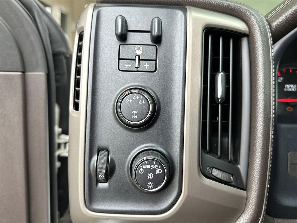 used 2015 GMC Sierra 2500 car, priced at $39,596