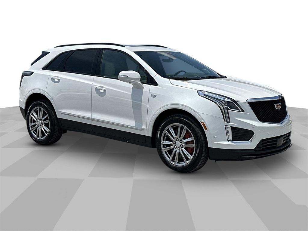 new 2025 Cadillac XT5 car, priced at $64,885