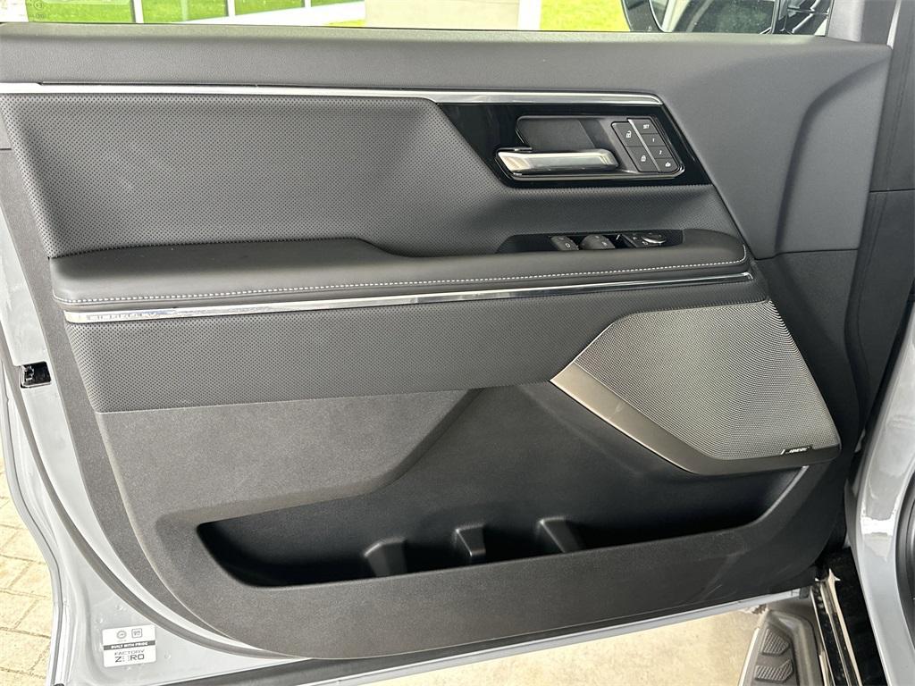 new 2025 GMC Sierra EV car
