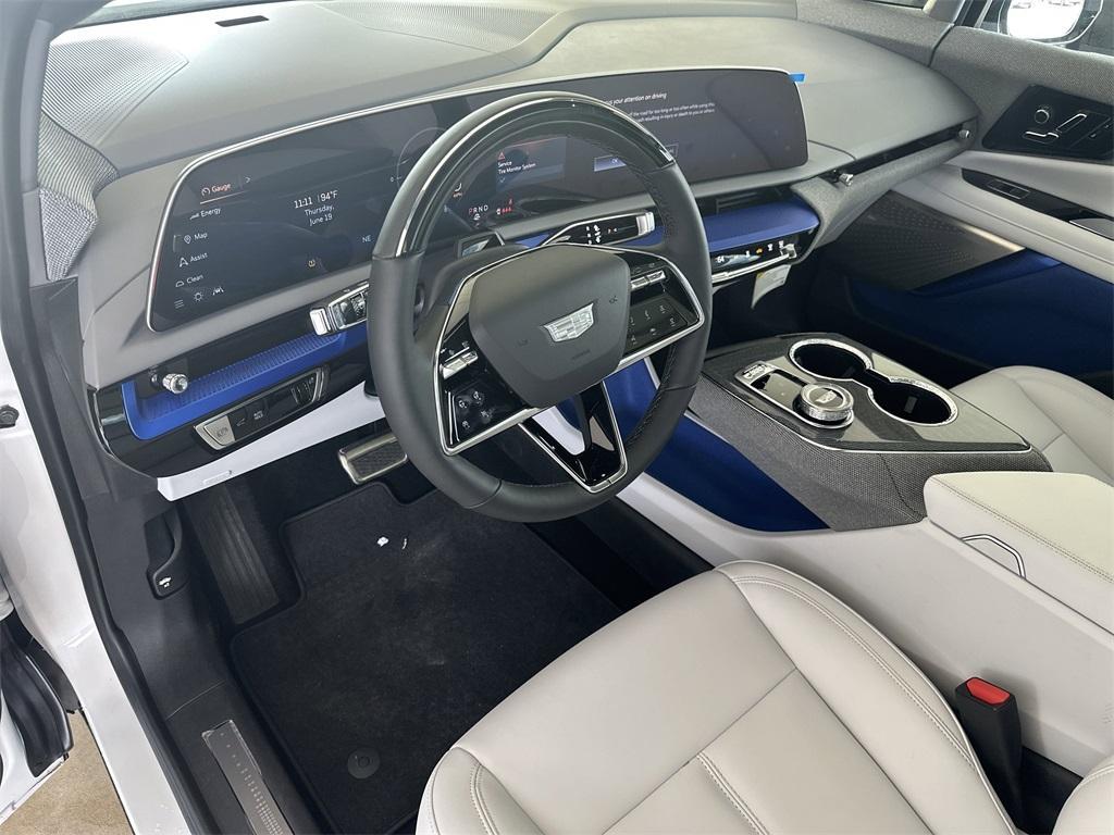 new 2025 Cadillac OPTIQ car, priced at $60,210