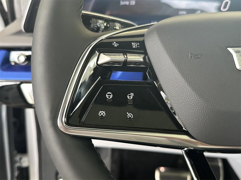 new 2025 Cadillac OPTIQ car, priced at $60,210