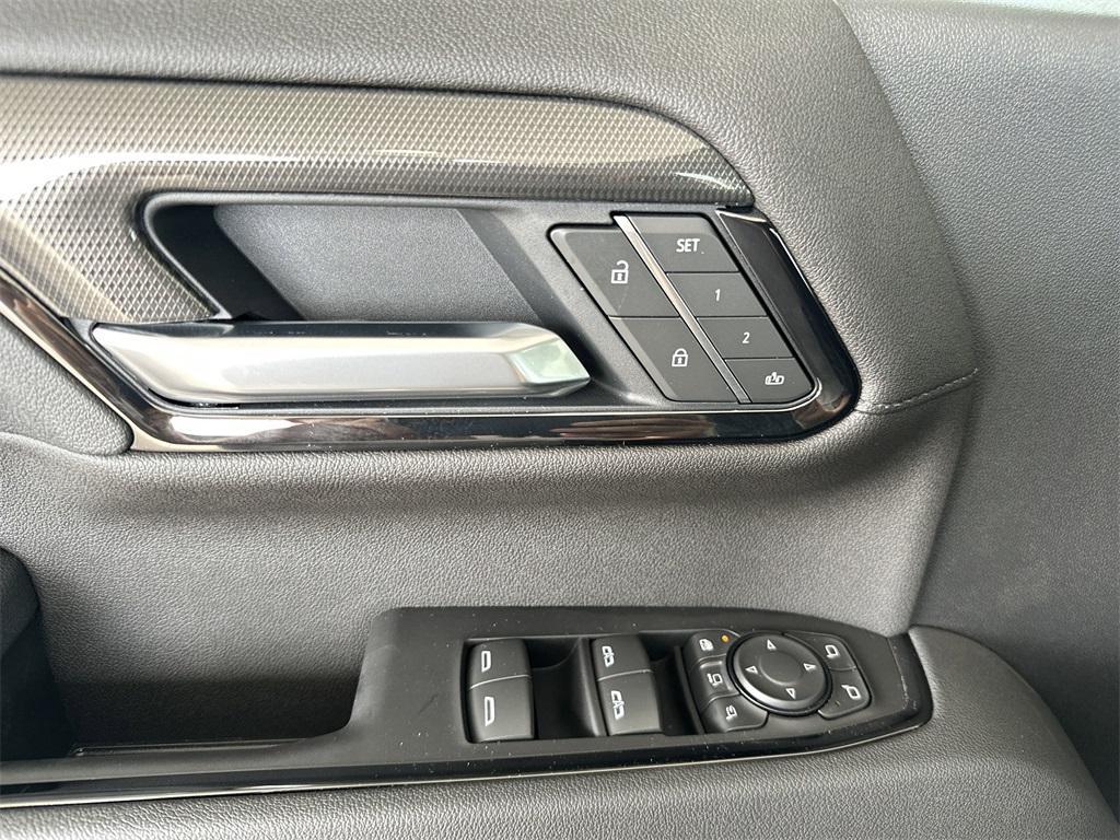 new 2025 GMC Sierra 2500 car, priced at $90,165