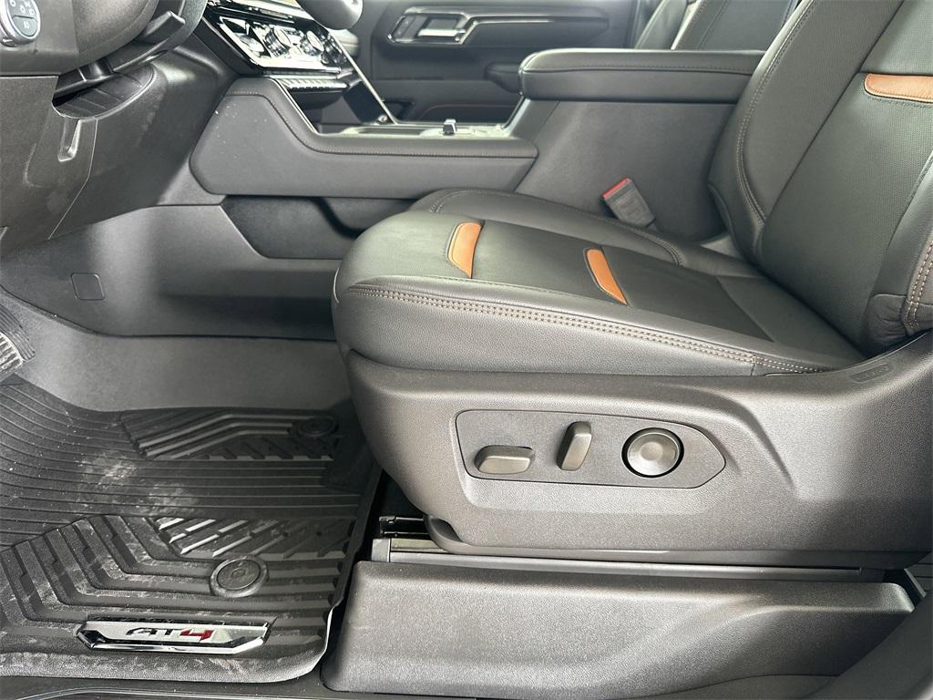 new 2025 GMC Sierra 2500 car, priced at $90,165