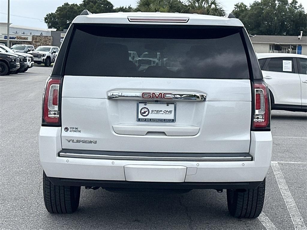 used 2019 GMC Yukon car, priced at $35,782