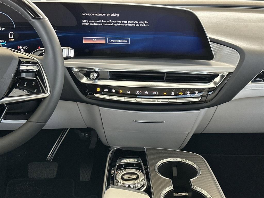 new 2025 Cadillac LYRIQ car