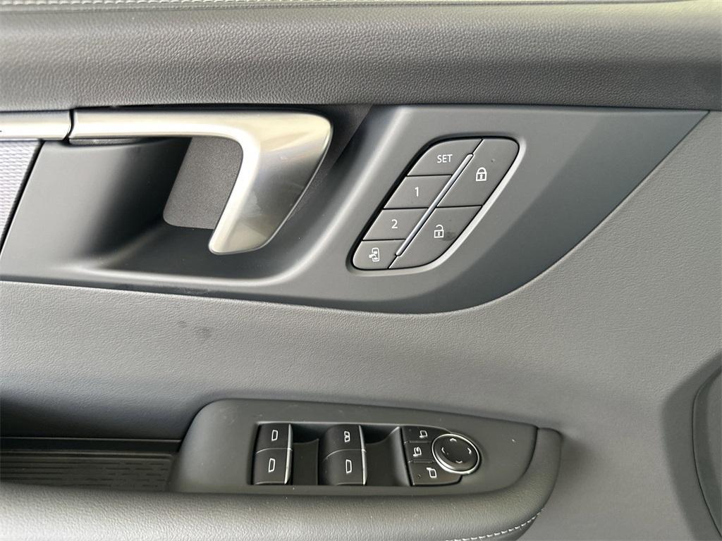 new 2025 Buick Enclave car, priced at $51,830