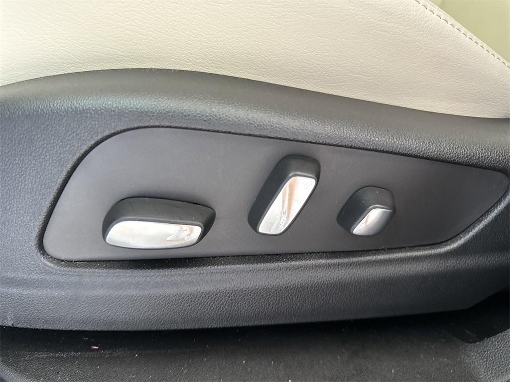 new 2025 Cadillac XT6 car, priced at $63,065