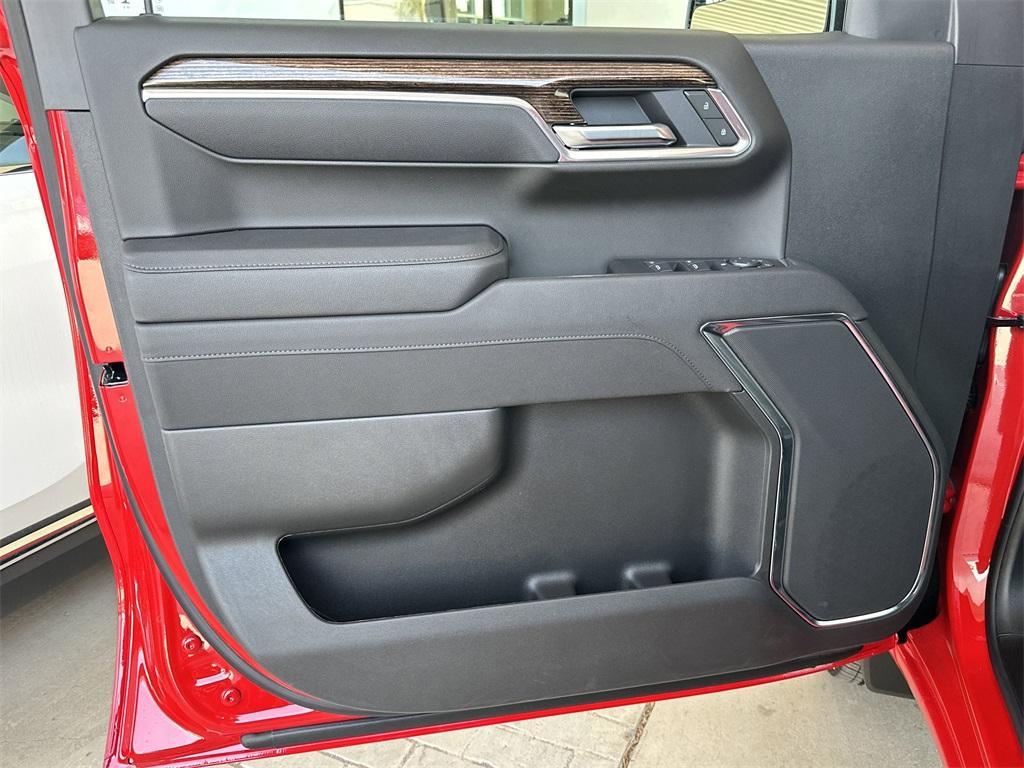 new 2025 GMC Sierra 1500 car, priced at $51,590