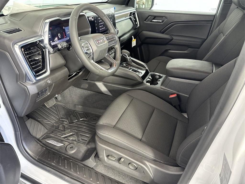 new 2024 GMC Canyon car, priced at $36,415