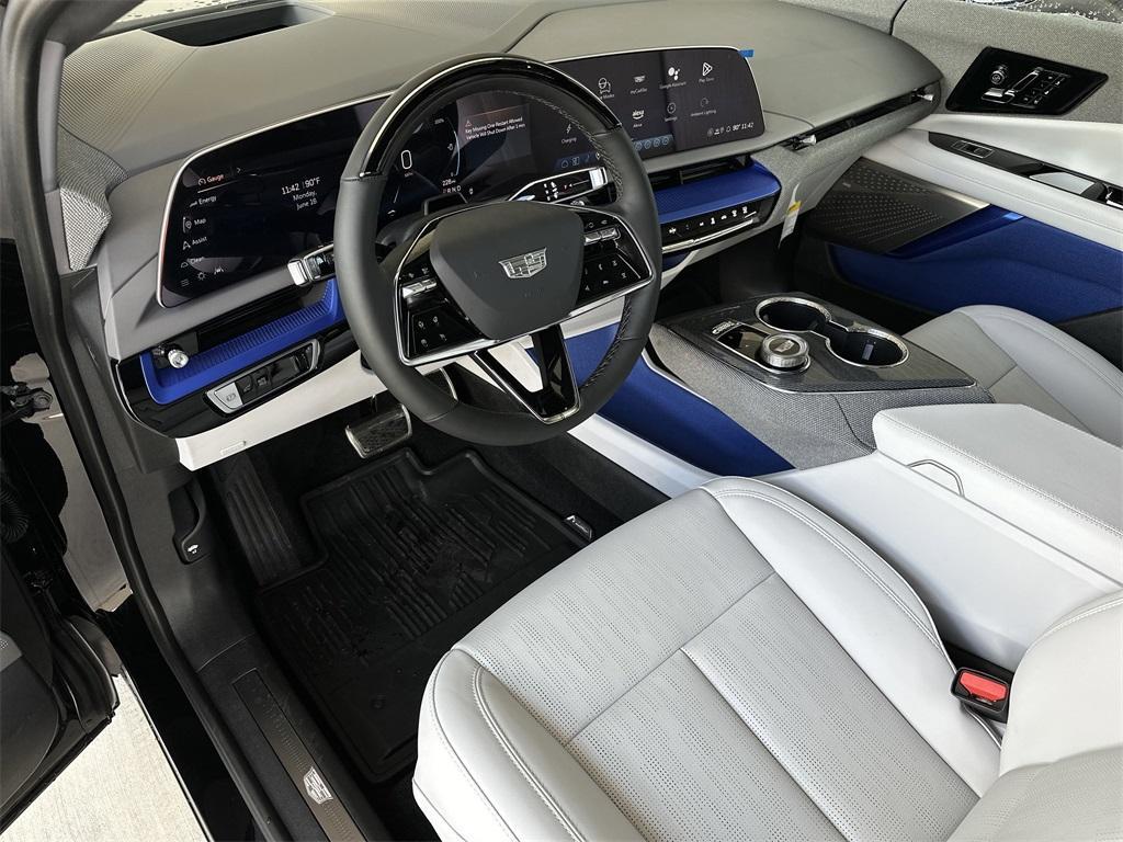 new 2025 Cadillac OPTIQ car, priced at $57,065