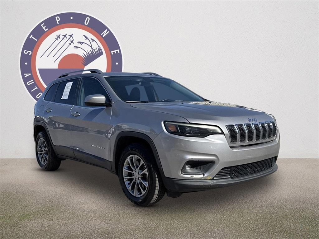 used 2019 Jeep Cherokee car, priced at $9,555