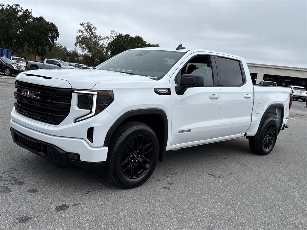 new 2025 GMC Sierra 1500 car, priced at $47,245