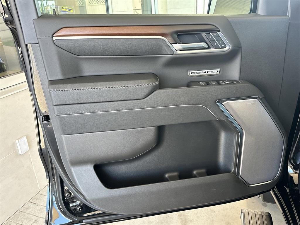 new 2026 GMC Sierra 1500 car, priced at $69,924