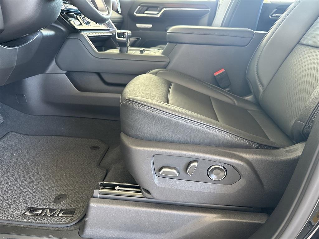 new 2026 GMC Sierra 1500 car, priced at $69,924