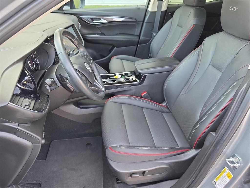 used 2023 Buick Envision car, priced at $28,282