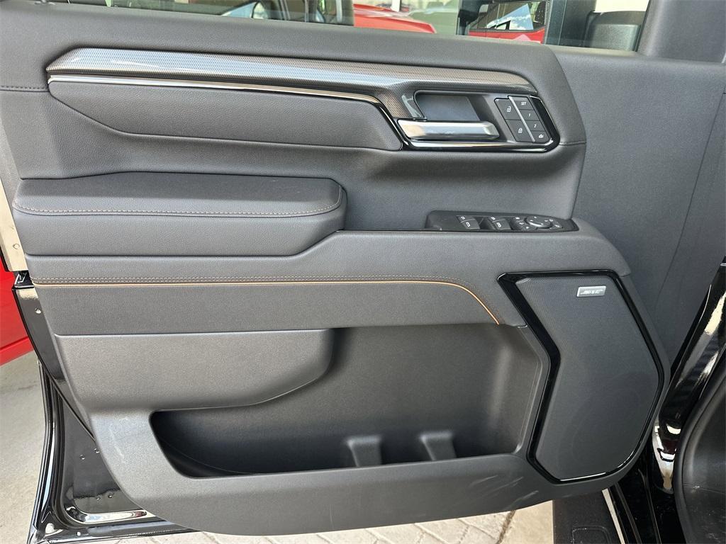 new 2025 GMC Sierra 2500 car, priced at $87,085