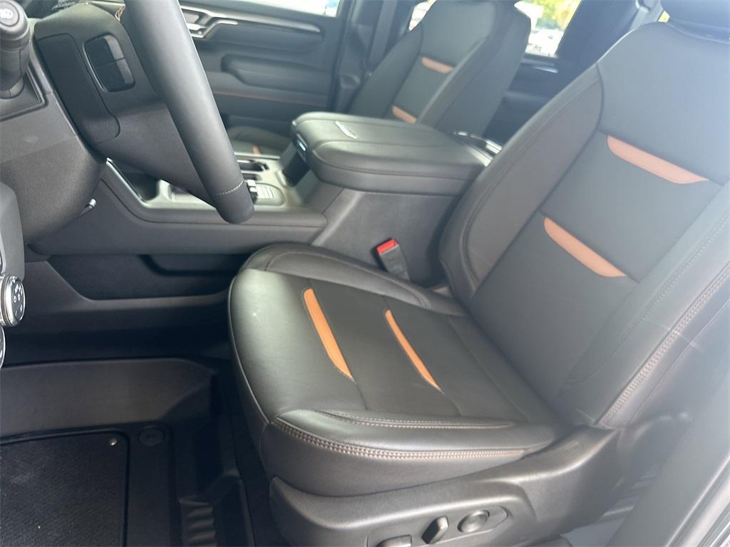 new 2025 GMC Sierra 2500 car, priced at $87,085