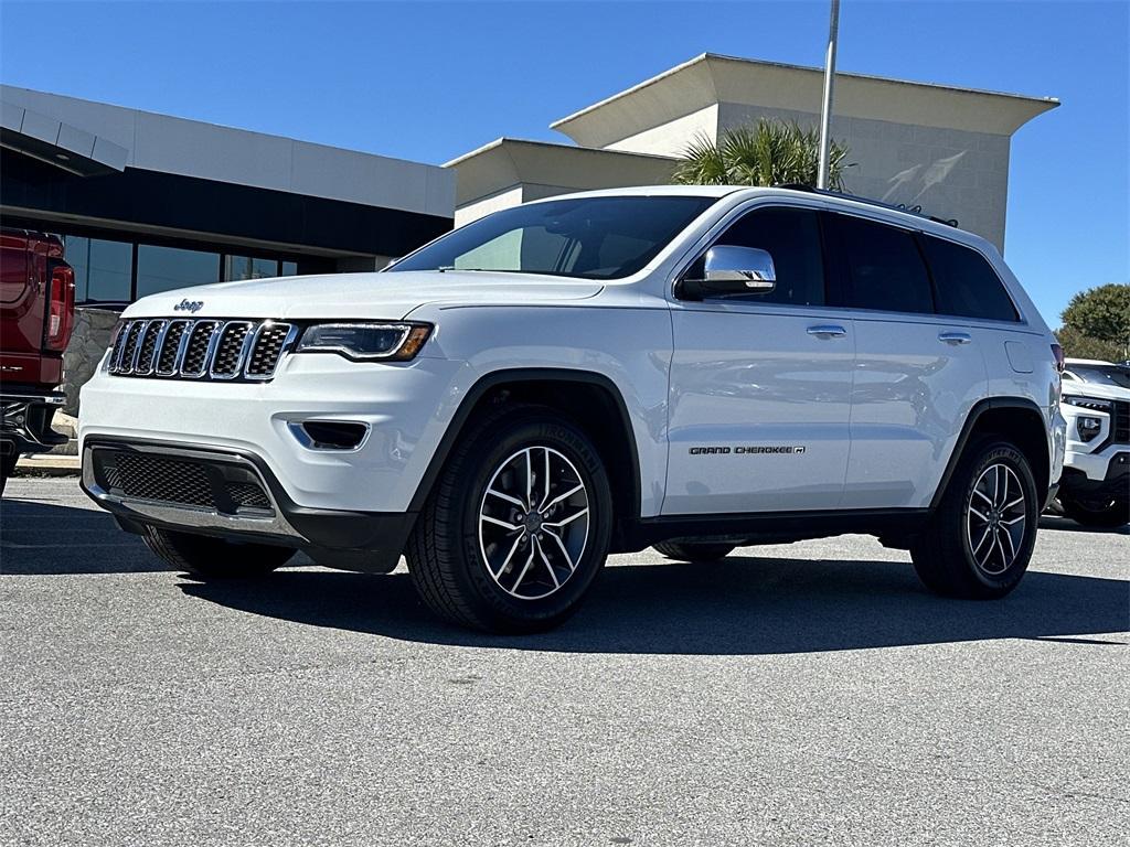 used 2022 Jeep Grand Cherokee WK car, priced at $26,491
