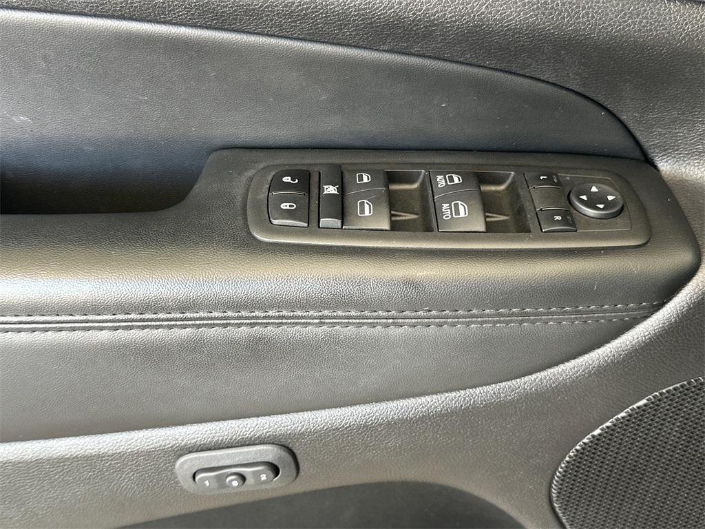 used 2022 Jeep Grand Cherokee WK car, priced at $26,491