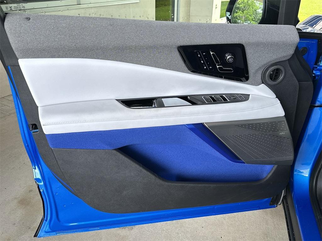 new 2025 Cadillac OPTIQ car, priced at $58,290