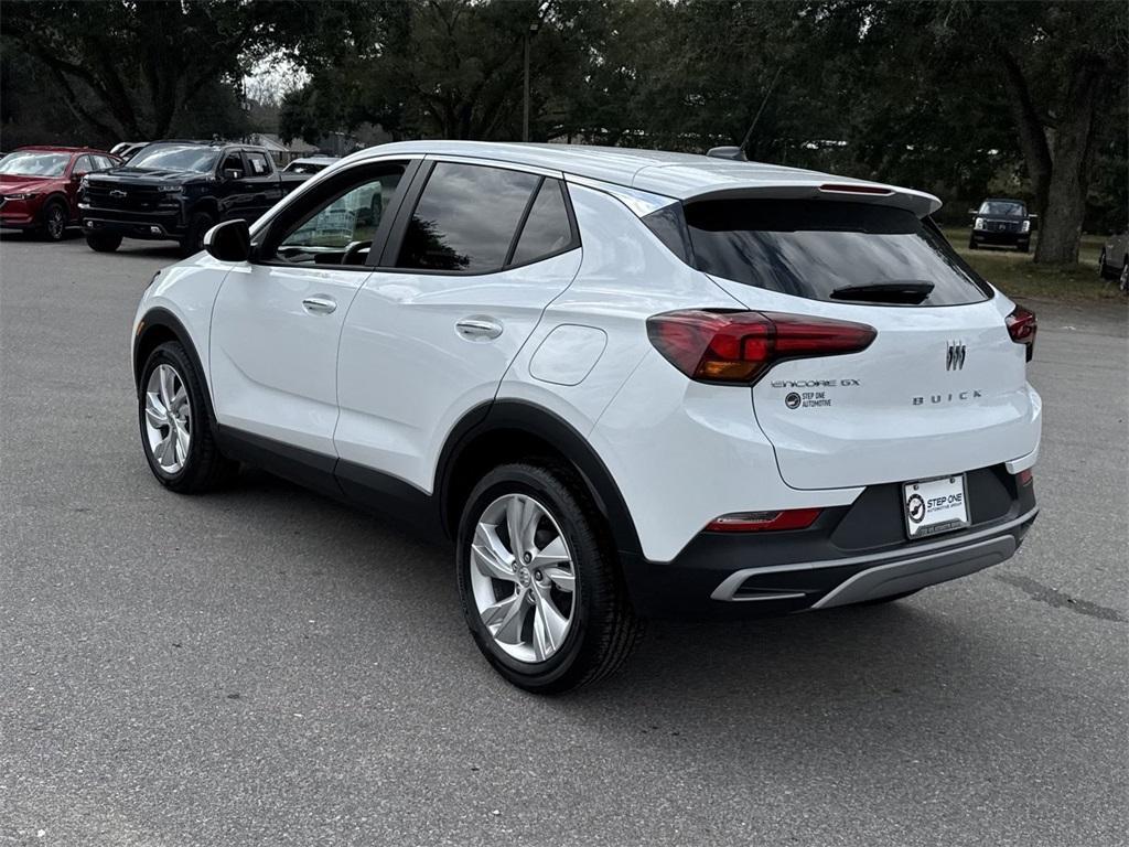 new 2025 Buick Encore GX car, priced at $26,625