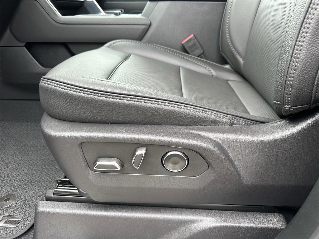 used 2025 GMC Sierra 2500 car, priced at $81,845