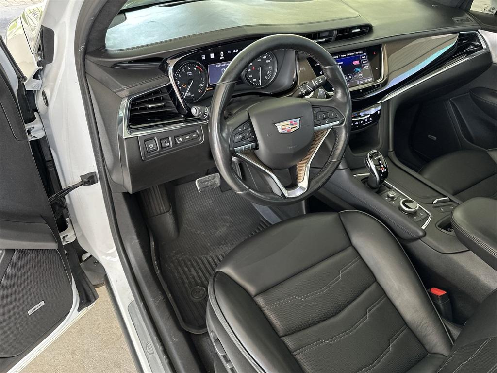 used 2020 Cadillac XT6 car, priced at $23,642