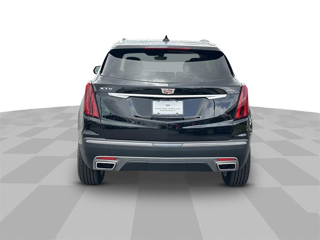 new 2025 Cadillac XT5 car, priced at $57,815