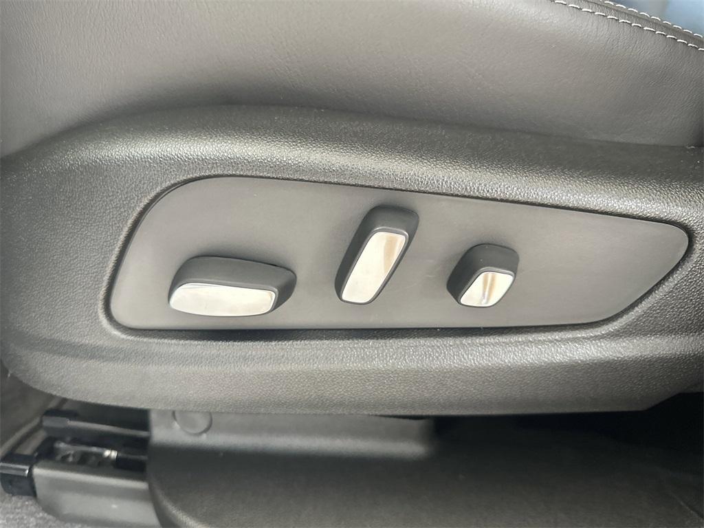 new 2026 Cadillac XT5 car, priced at $59,470