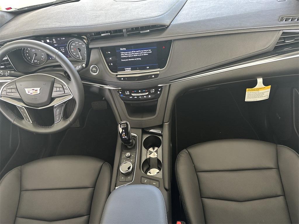 new 2026 Cadillac XT5 car, priced at $59,470