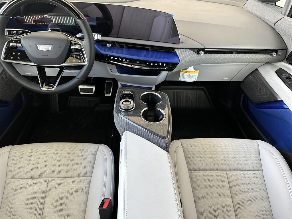 new 2025 Cadillac OPTIQ car, priced at $58,290