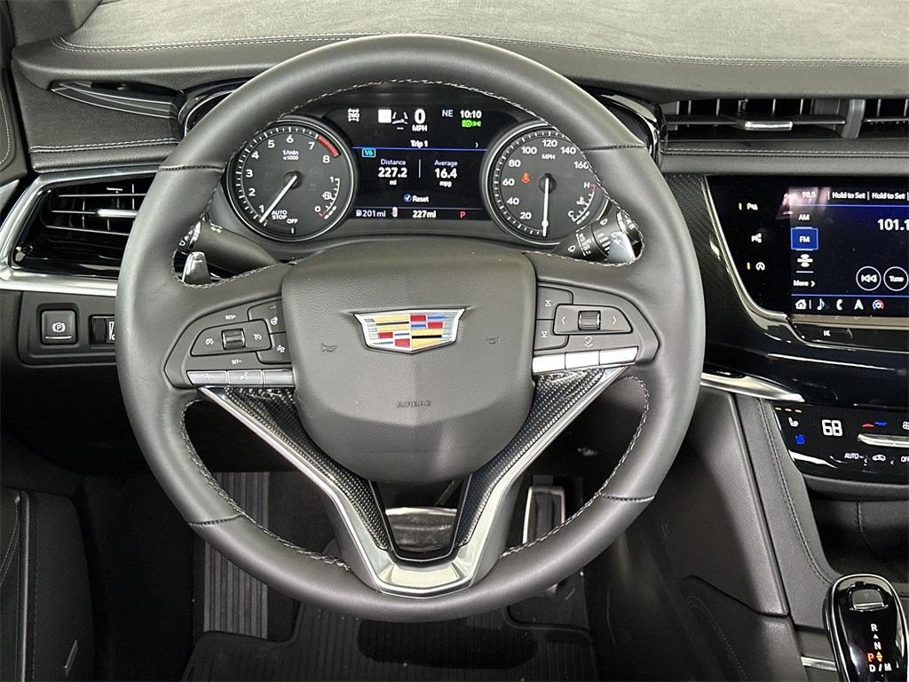 new 2025 Cadillac XT6 car