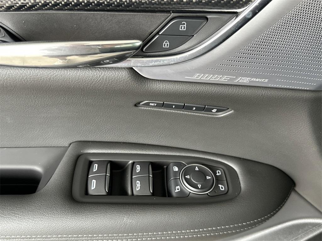 new 2025 Cadillac XT6 car