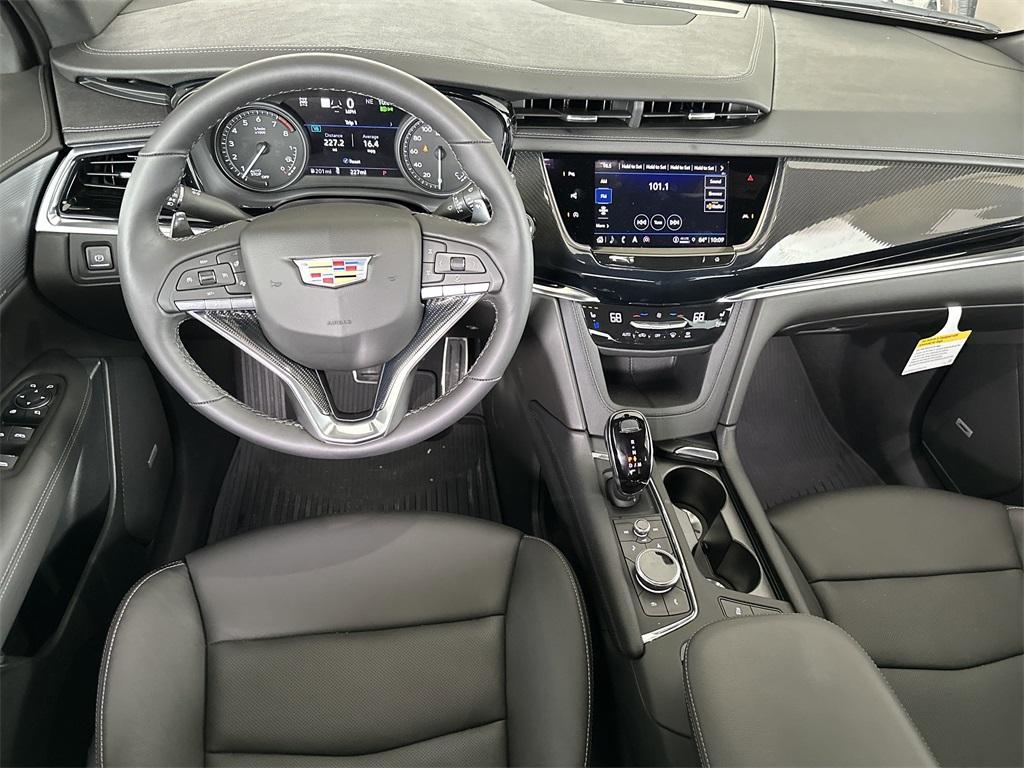 new 2025 Cadillac XT6 car