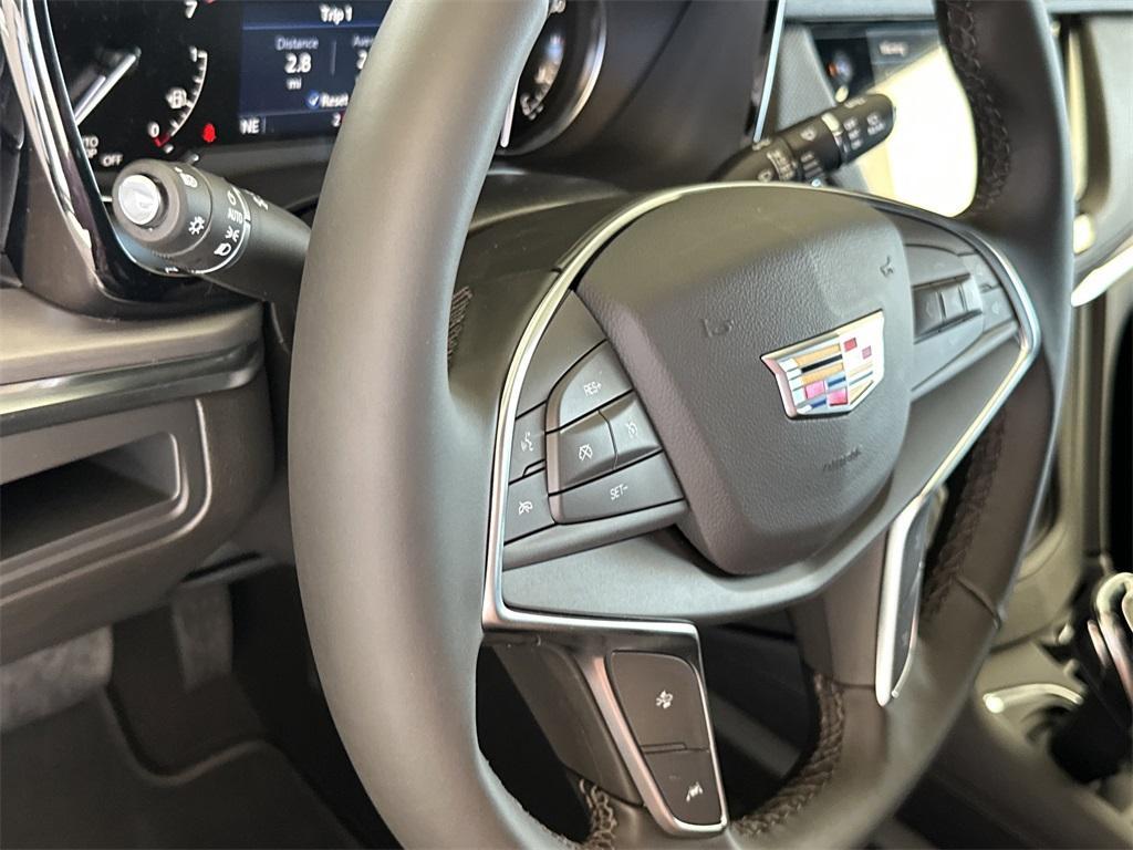 new 2026 Cadillac XT5 car, priced at $48,420