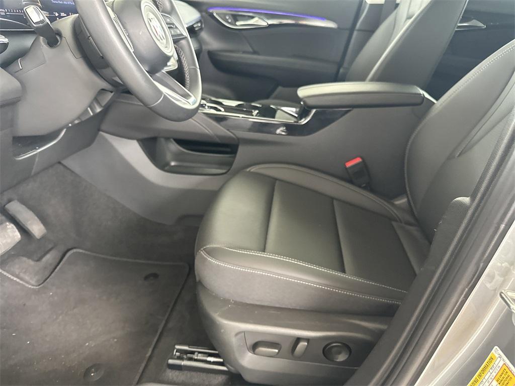 new 2025 Buick Envision car, priced at $34,890