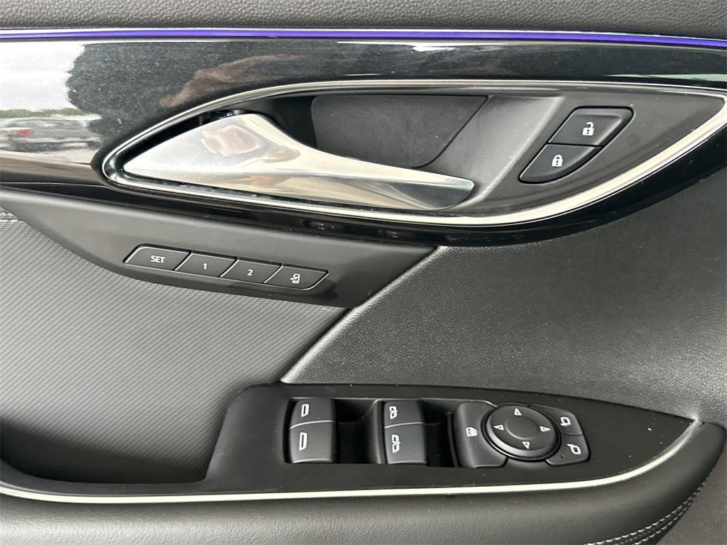 new 2025 Buick Envision car, priced at $34,890