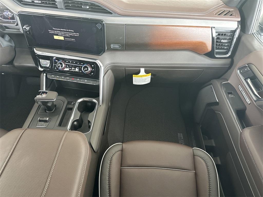 new 2025 GMC Sierra 1500 car, priced at $72,040