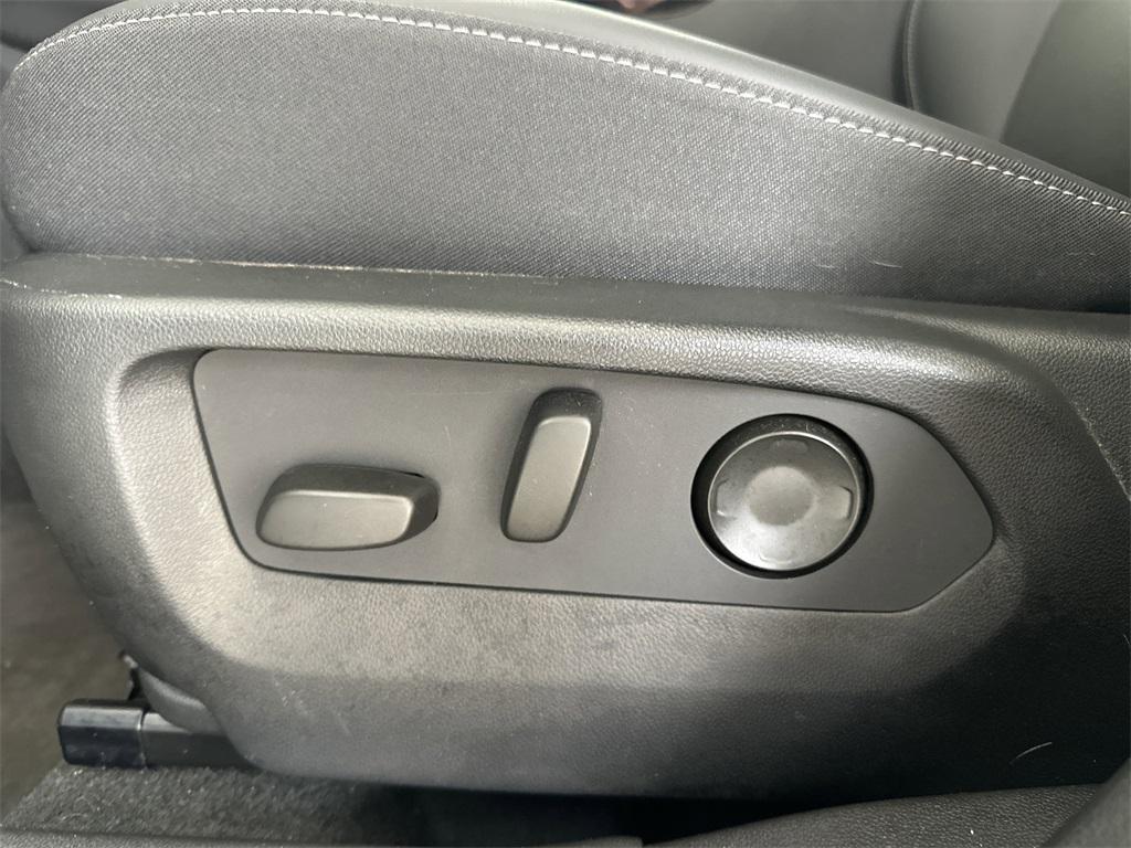 new 2025 Buick Envision car, priced at $32,740